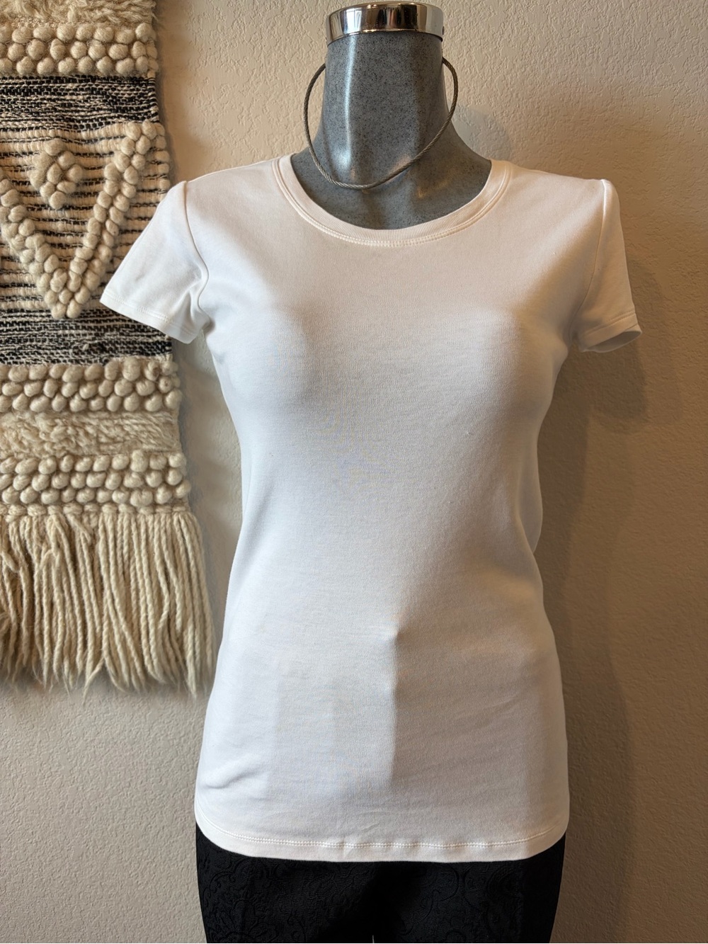 Banana Republic White Short-Sleeve Crewneck Tee